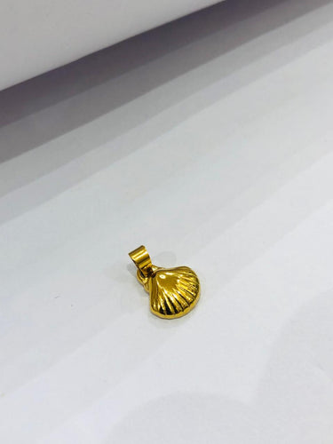Shell Golden Pendant